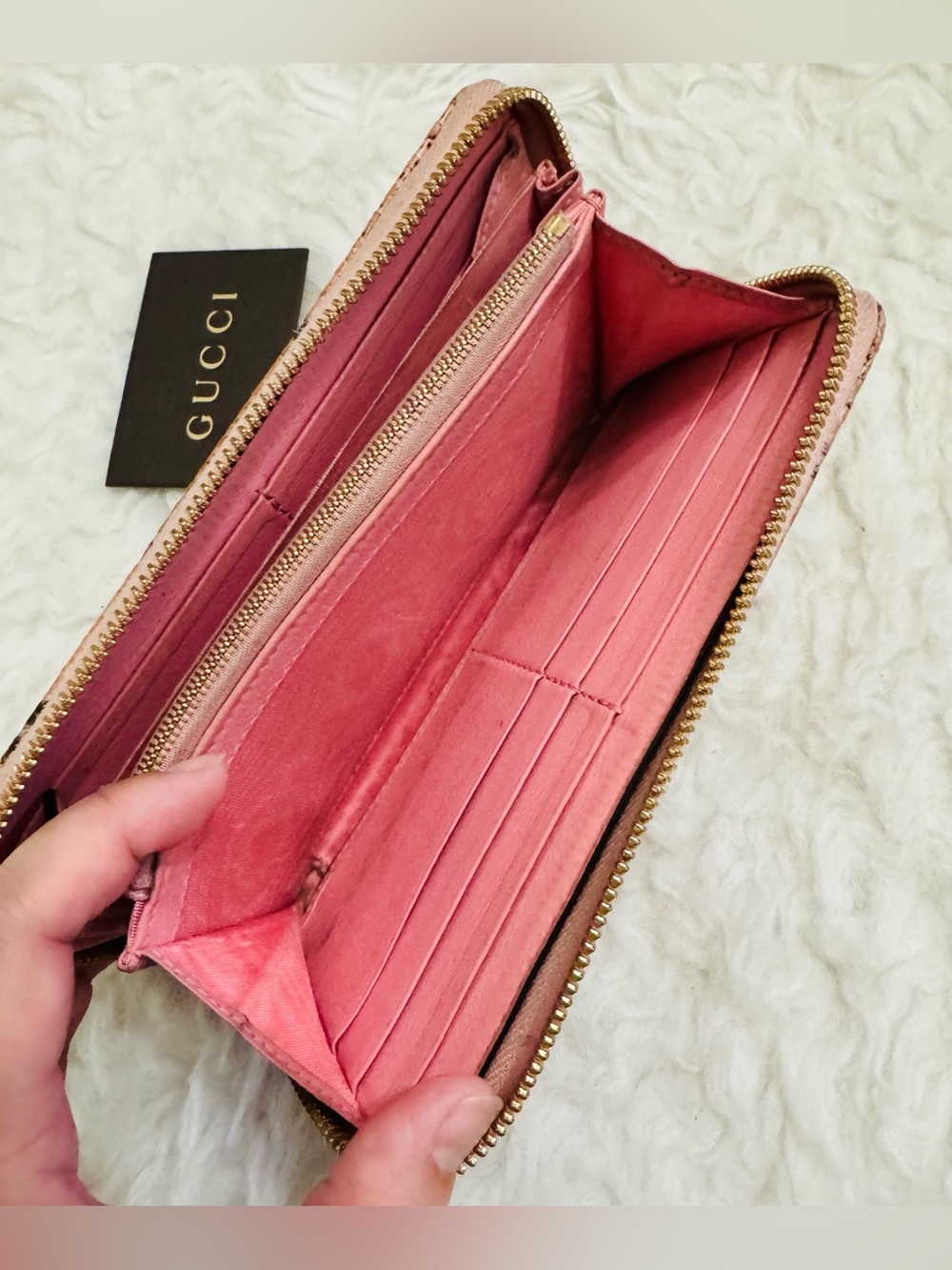 Gucci Pink Snakeskin Zip Wallet with Gold GG - Picture 10 of 13